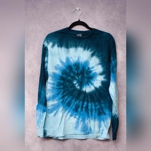 Lot of 2 longsleeve tie dye shirts size Medium on color tone shirts